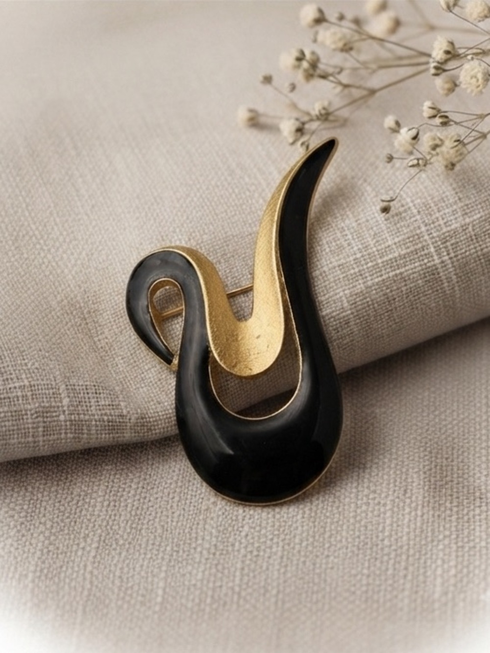Vintage Modernist Black Enamel & Gold Swirl Brooch